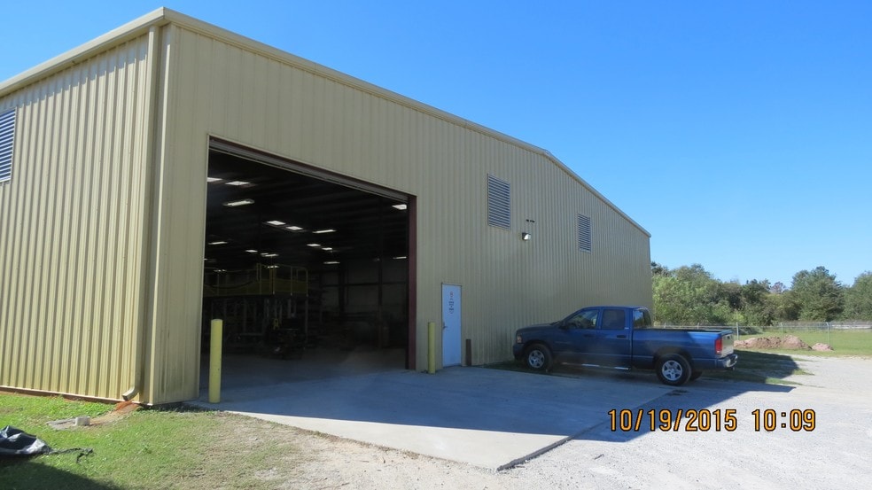 3445 Lower Wetumpka Rd, Montgomery, AL for sale - Building Photo - Image 1 of 1