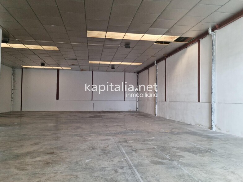 Industrial in Valencia de Alcántara for lease - Building Photo - Image 2 of 6