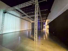 1205 Sheldon Cv, Austin, TX for lease Interior Photo- Image 2 of 54