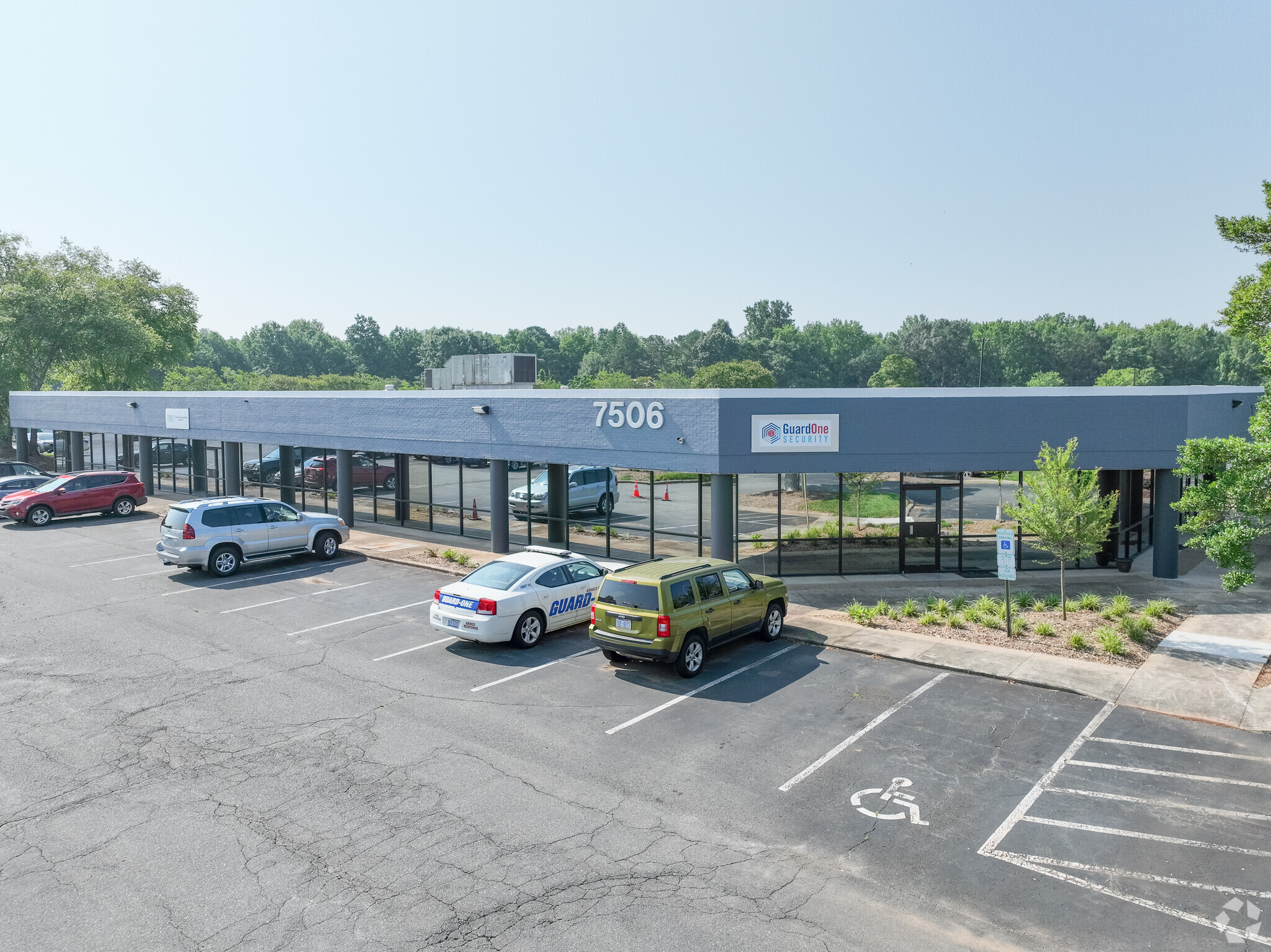 7500 E Independence Blvd, Charlotte, NC for lease Building Photo- Image 1 of 3