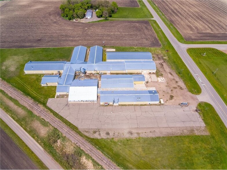 1793 550th St, Wood Lake, MN for sale - Building Photo - Image 2 of 13