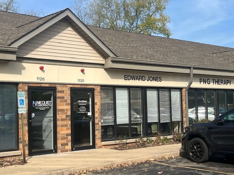 1114 N Main St, Algonquin, IL for lease - Building Photo - Image 1 of 7