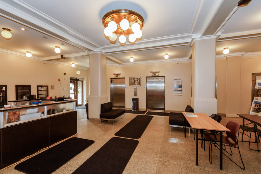 906 S Homan Ave, Chicago, IL for lease - Lobby - Image 3 of 8