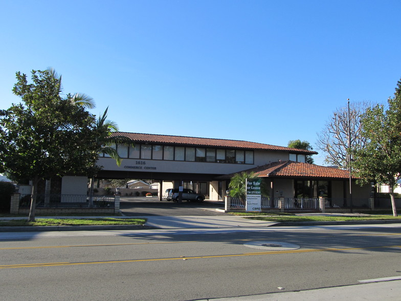 1616 E 4th St, Santa Ana, CA for sale - Building Photo - Image 1 of 1