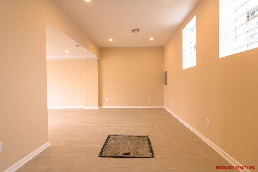 6812 Ogontz Ave, Philadelphia, PA 19138 AUTO SALES LOT