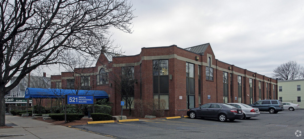 521 Mount Auburn St, Watertown, MA for lease - Primary Photo - Image 1 of 39