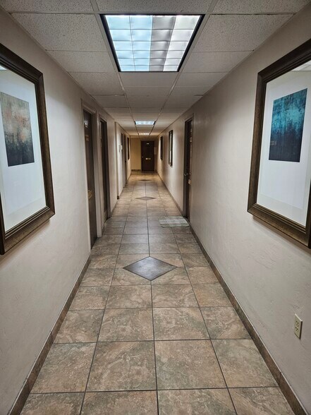 5315 E Broadway Blvd, Tucson, AZ for lease - Interior Photo - Image 2 of 14