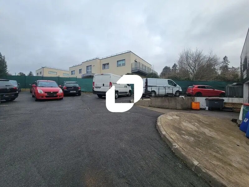 Flex in Champlan for lease Building Photo- Image 1 of 21