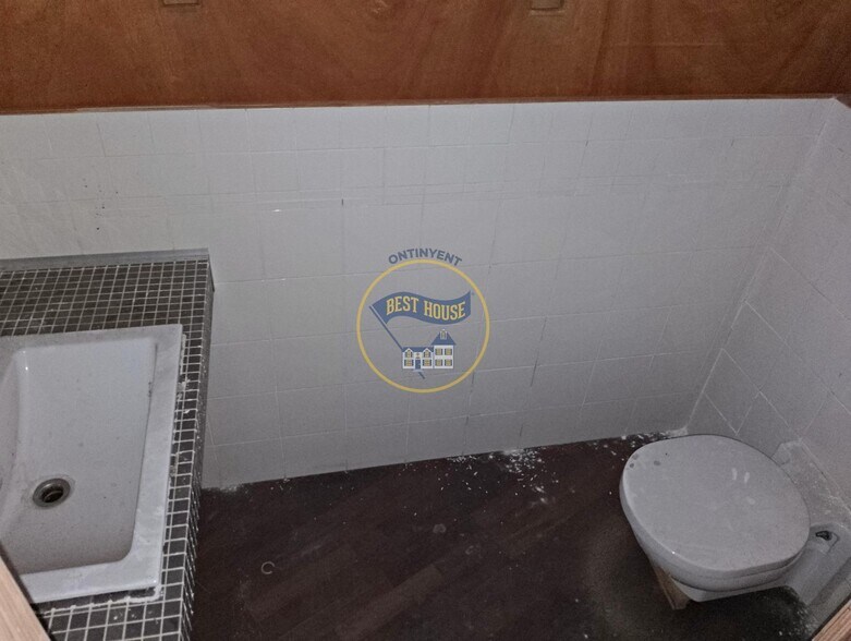 Retail in Ontinyent, Valencia for lease - Building Photo - Image 2 of 17