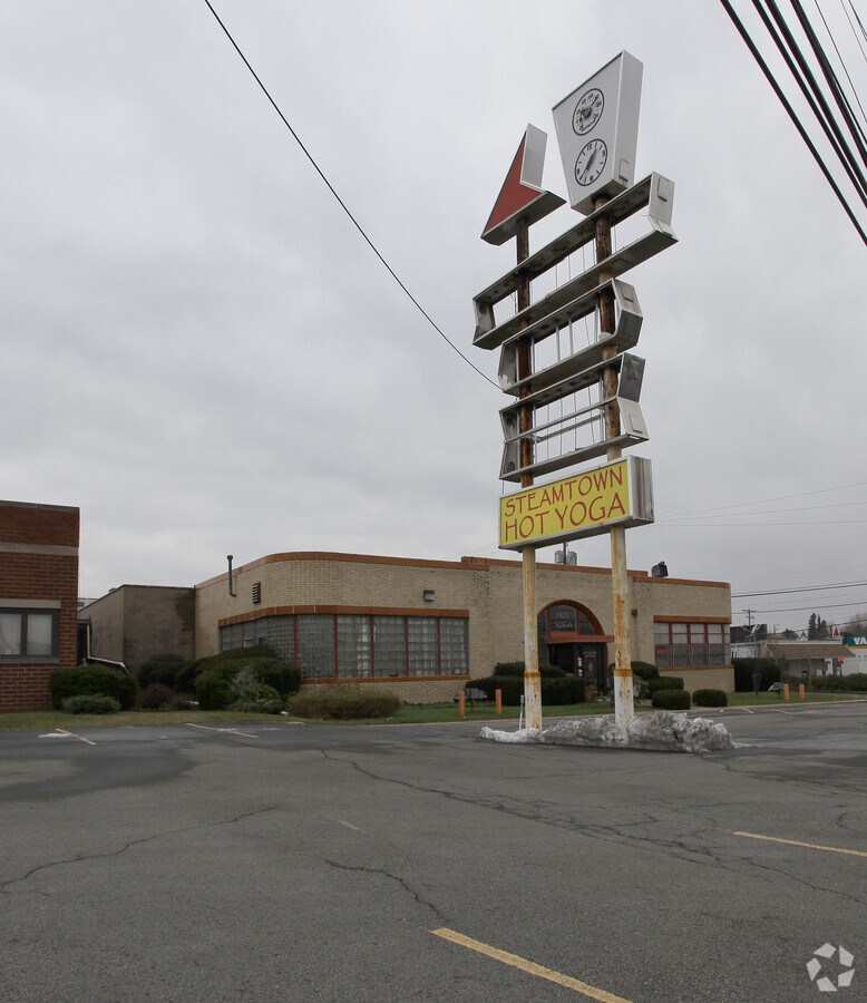 1130 Moosic St, Scranton, PA 18505