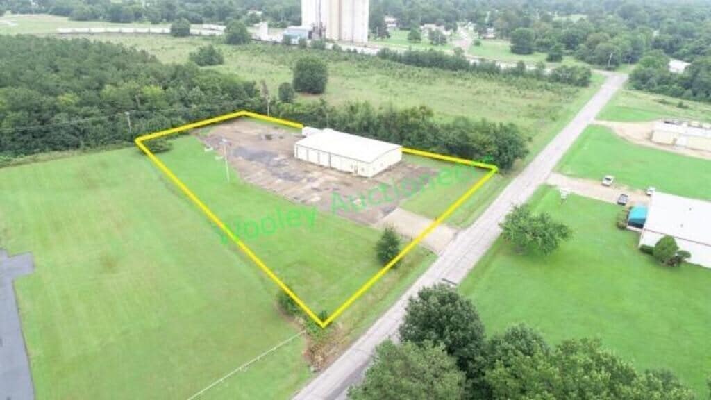 302 W Compress Rd, Hope, AR for sale Building Photo- Image 1 of 1