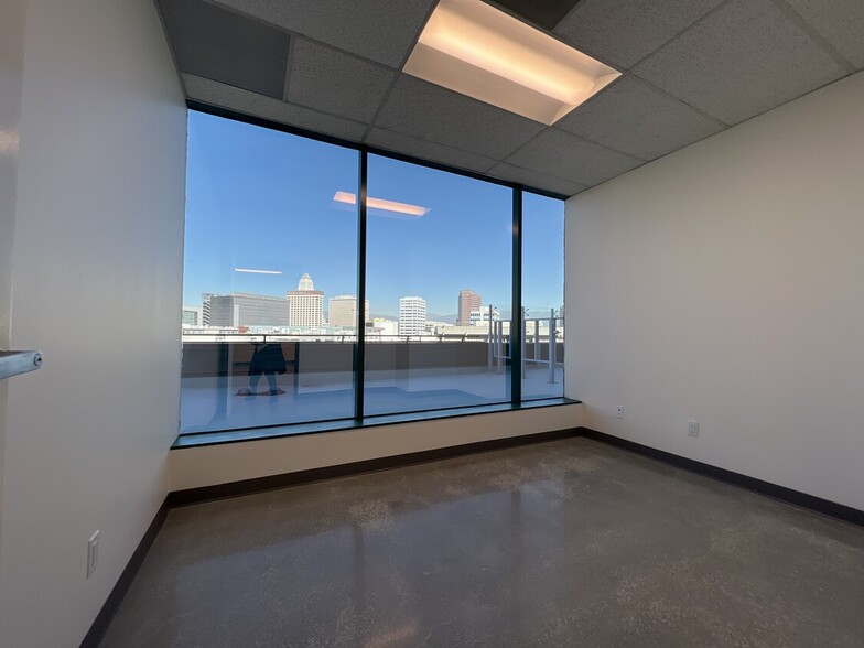 420 E 3rd St, Los Angeles, CA for lease - Interior Photo - Image 2 of 22