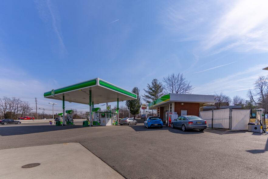 144 State Route 17, Mahwah, Nj 07430 - Bp Gas Station Ground Lease 