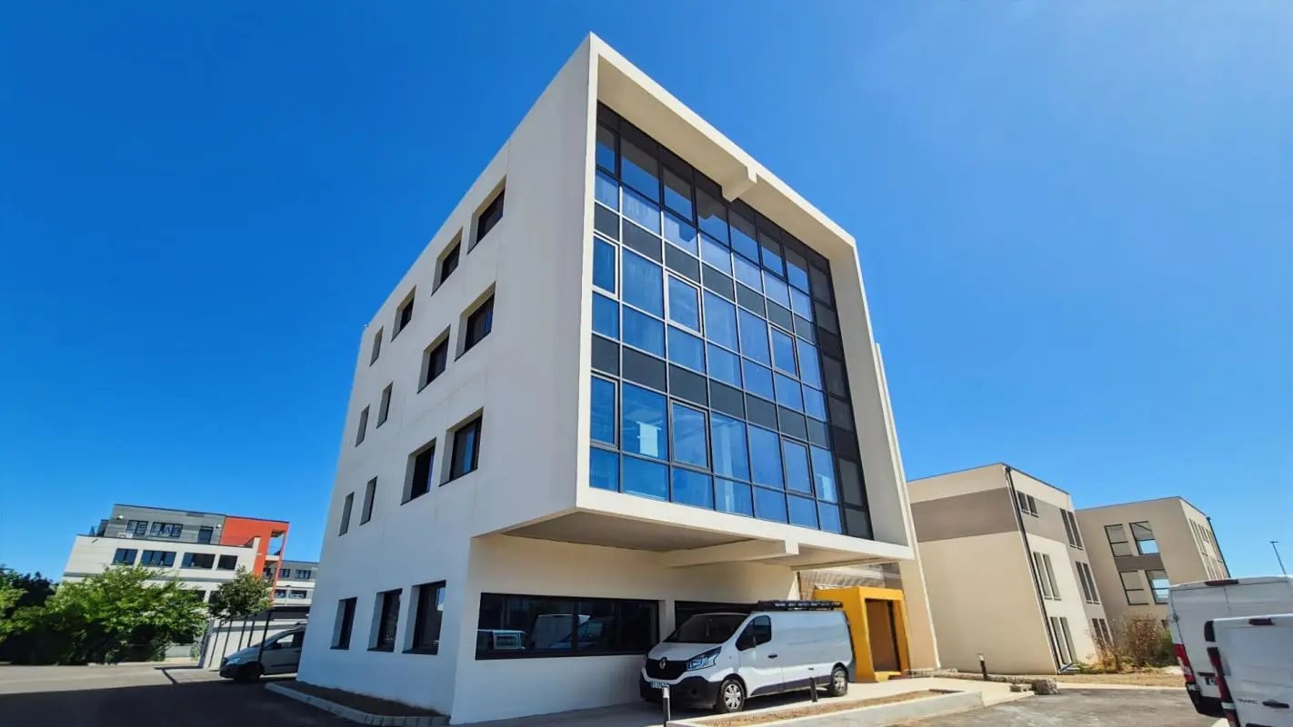 Office in Avignon for sale Building Photo- Image 1 of 7