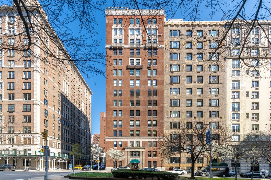 935 Park Ave, New York, NY for sale - Building Photo - Image 2 of 5