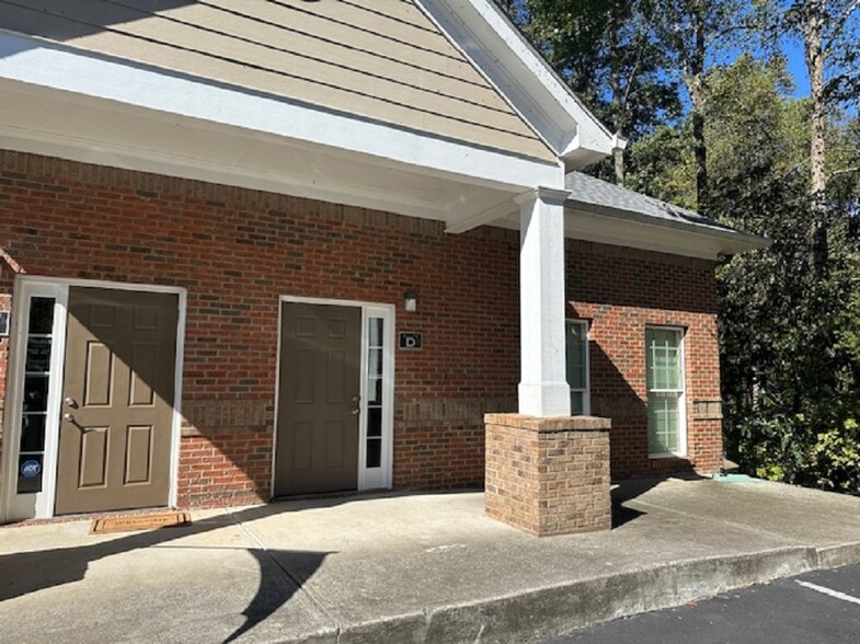 200 Eagles Nest Dr, Canton, GA for lease - Building Photo - Image 2 of 11