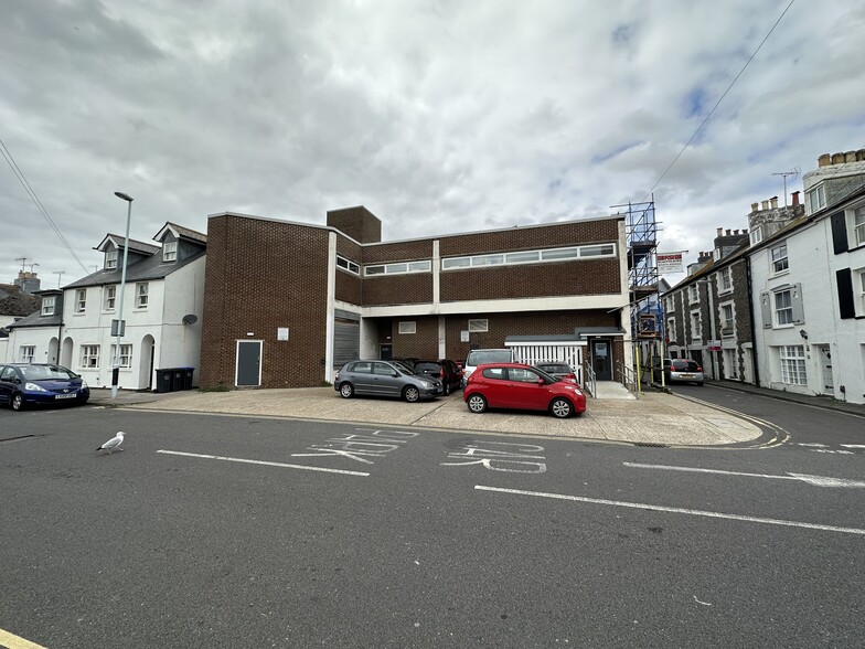 105-109 Montague St, Worthing for lease - Building Photo - Image 2 of 2