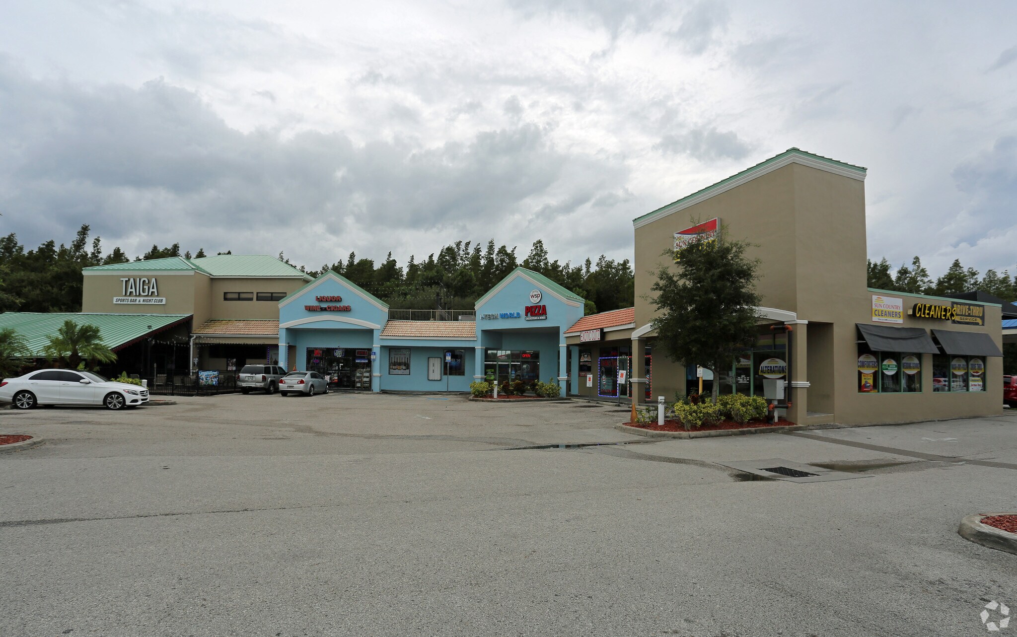 10309 Causeway Blvd, Tampa, FL for sale Primary Photo- Image 1 of 1