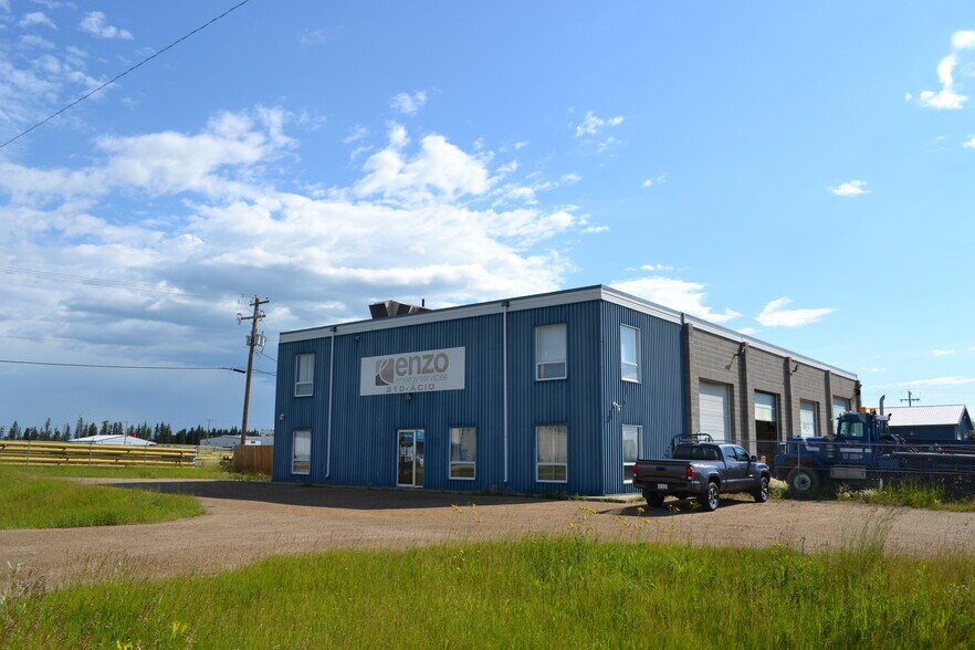 113 Poplar St, Red Deer County, AB for sale - Primary Photo - Image 1 of 1