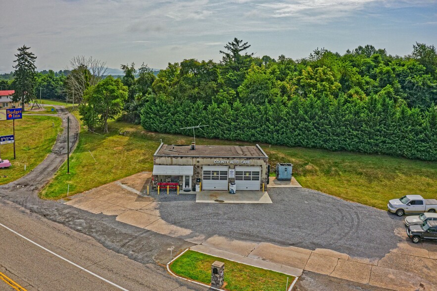 4373 S Lee Hwy, Natural Bridge, VA for sale - Primary Photo - Image 1 of 15