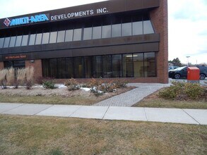 301 Fruitland Rd, Hamilton, ON for lease Building Photo- Image 2 of 9