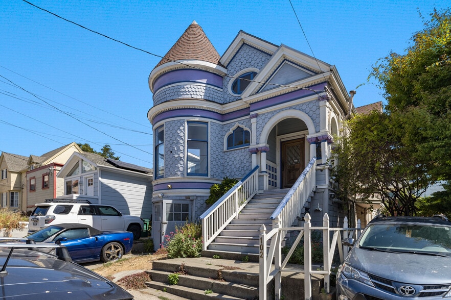 102 Hamilton Pl, Oakland, CA for sale - Primary Photo - Image 1 of 29