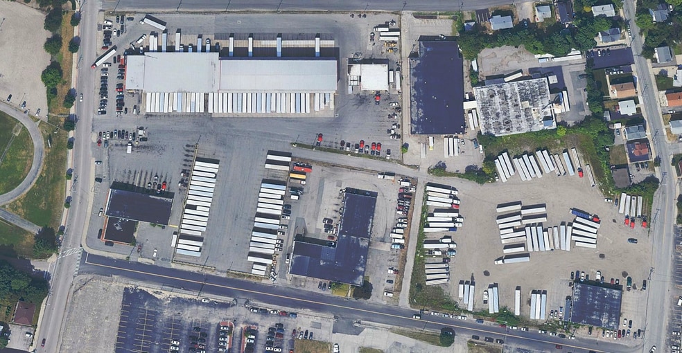 345 Walcott St, Pawtucket, RI for lease - Building Photo - Image 1 of 3