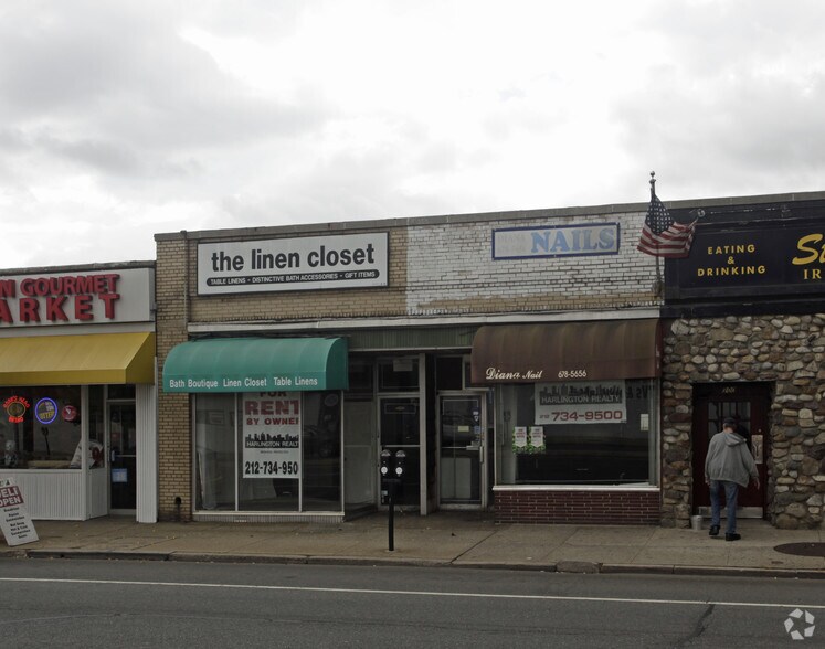 300-304 Sunrise Hwy, Rockville Centre, NY for sale - Primary Photo - Image 1 of 1