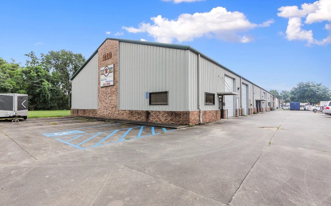 212 N Luke St, Lafayette, LA for sale Primary Photo- Image 1 of 1