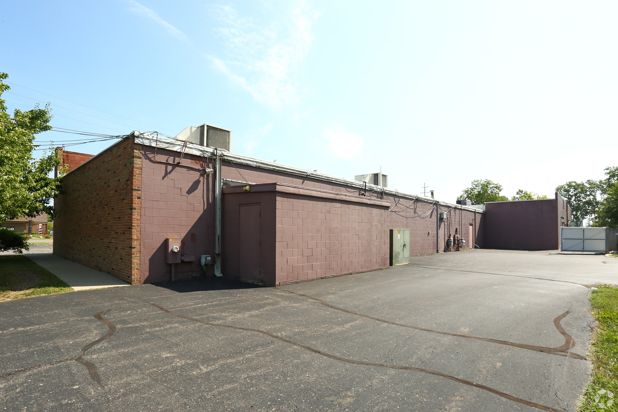 1387-1395 W Bristol Rd, Flint, MI 48507 - Flex for Lease | LoopNet