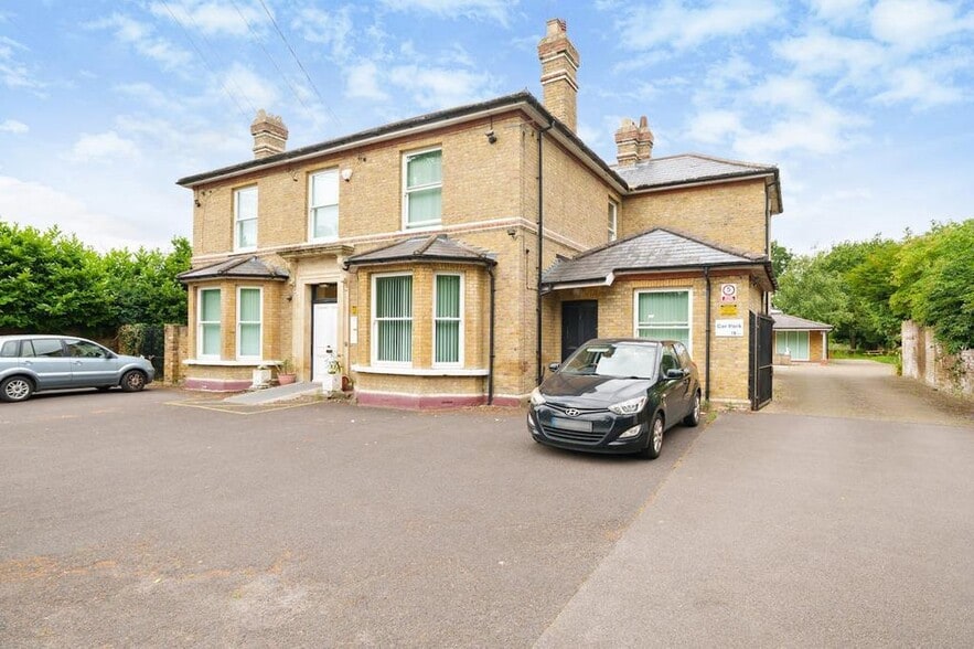 98 Saint Peters Way, Hayes for sale - Building Photo - Image 2 of 19