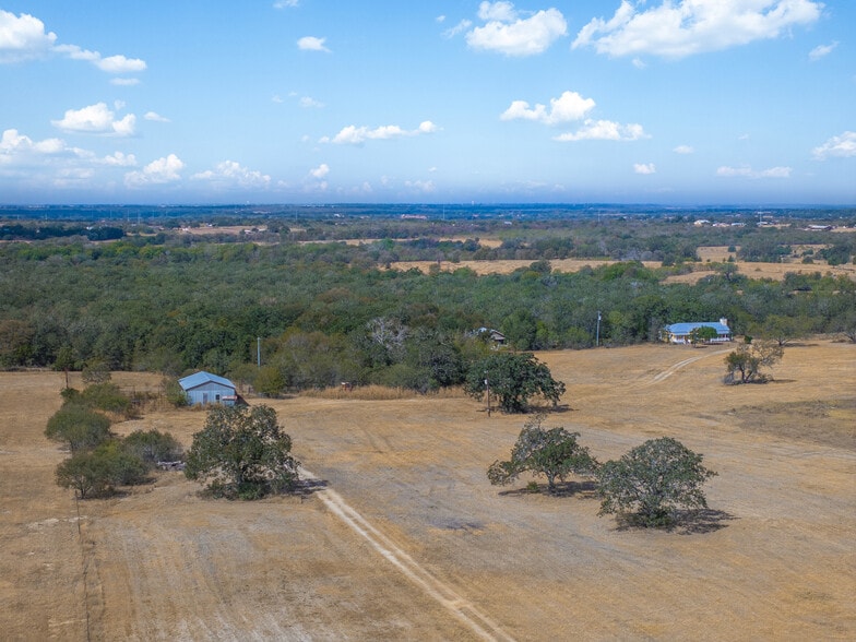 11915 FM 86, Lockhart, TX for sale - Primary Photo - Image 1 of 103
