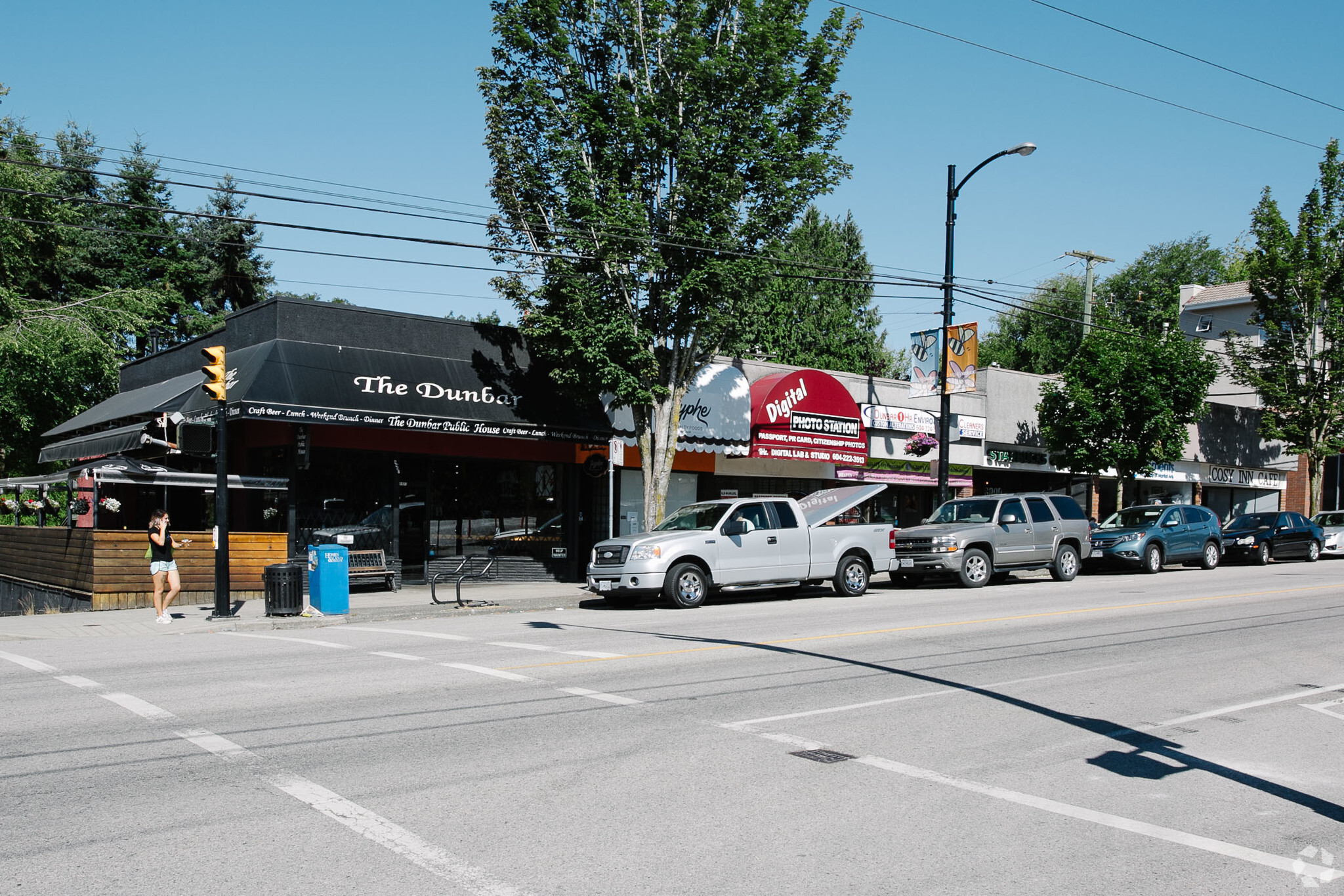 4451 Dunbar St, Vancouver, BC for lease Primary Photo- Image 1 of 8