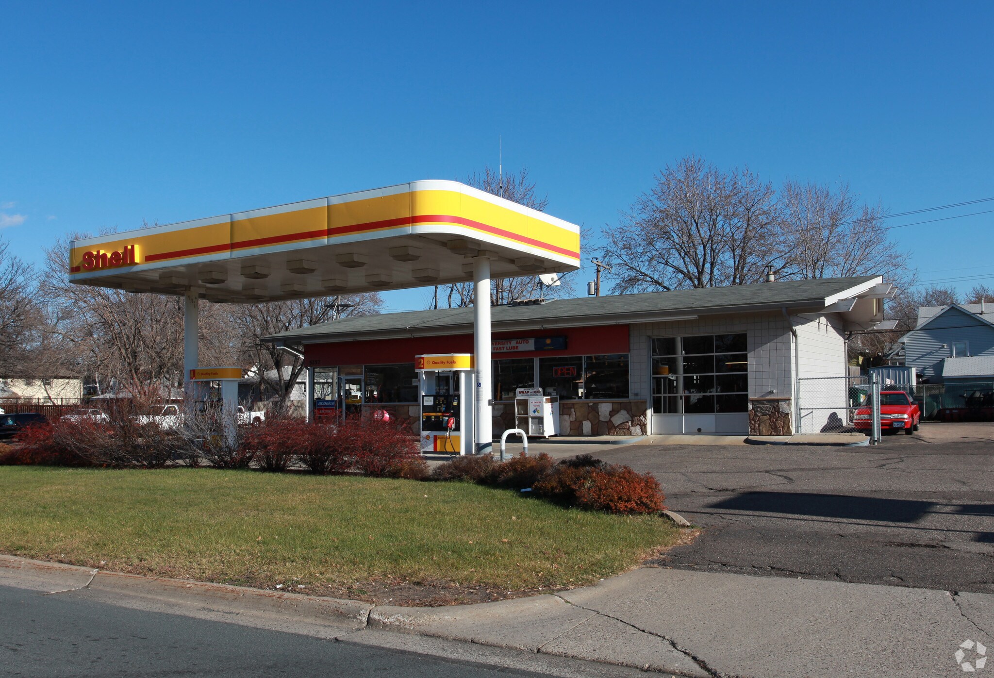 5257 NE University Ave, Minneapolis, MN for sale Primary Photo- Image 1 of 1