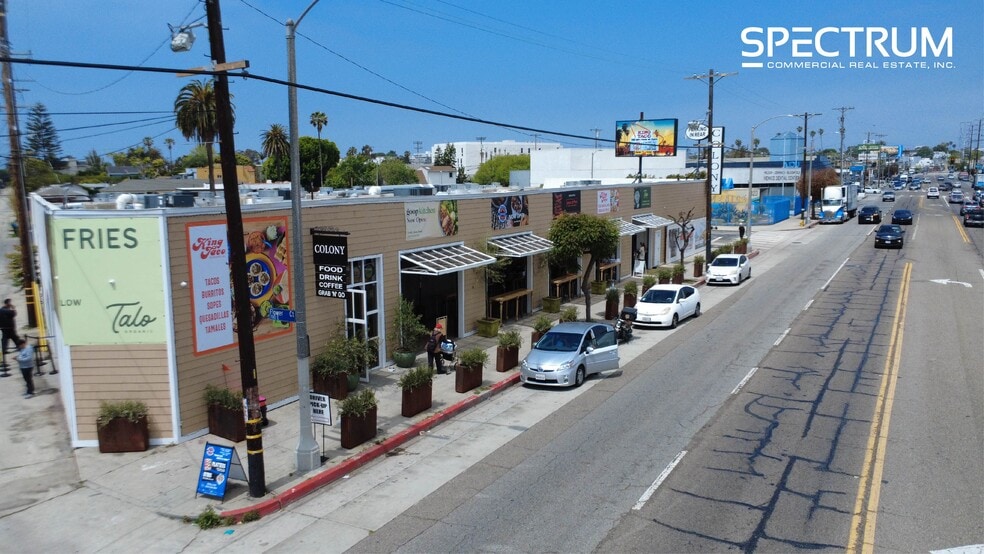 401-411 Lincoln Blvd, Venice, CA for lease - Building Photo - Image 1 of 10