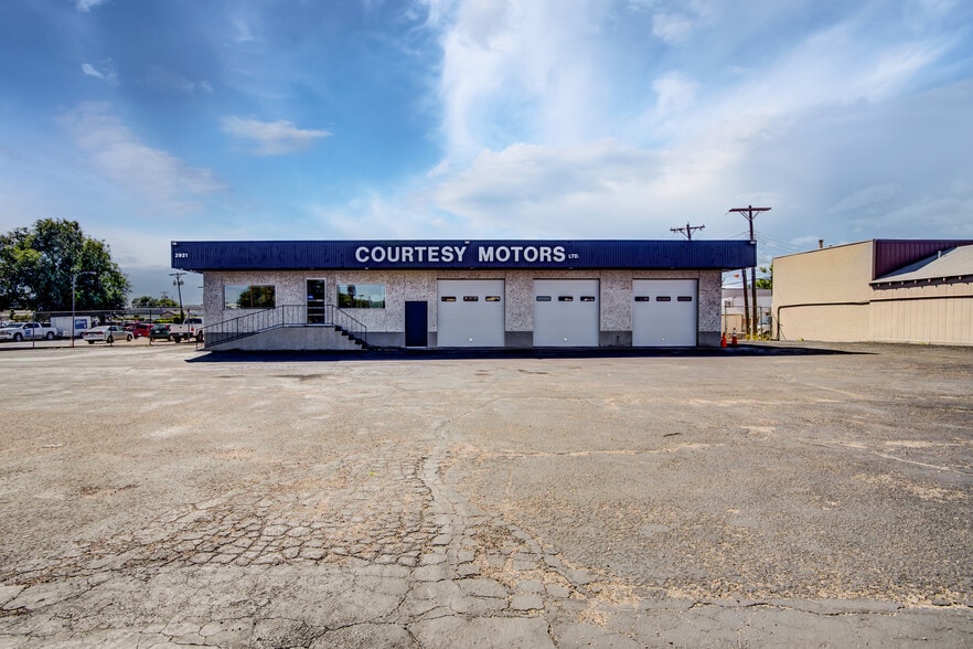 2921 E Platte Ave, Colorado Springs, CO 80909