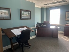 101 Charles St, La Plata, MD for lease Interior Photo- Image 2 of 4