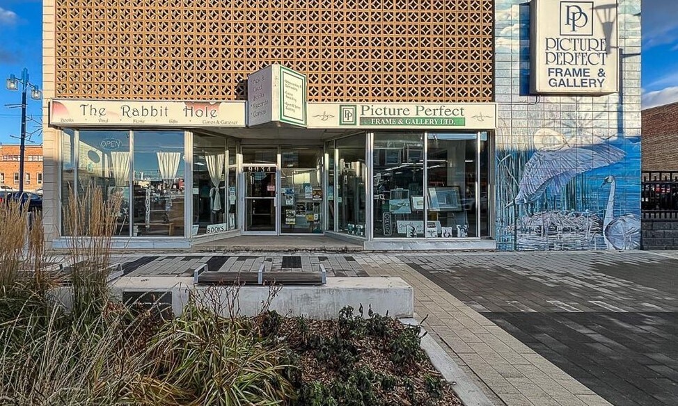 9934 100 Av, Grande Prairie, AB for sale Primary Photo- Image 1 of 13