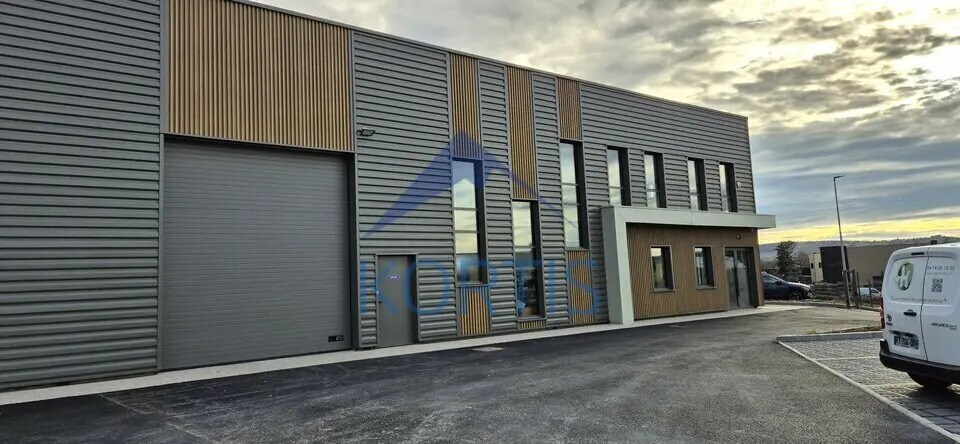 Flex in Trévoux for lease - Building Photo - Image 2 of 4