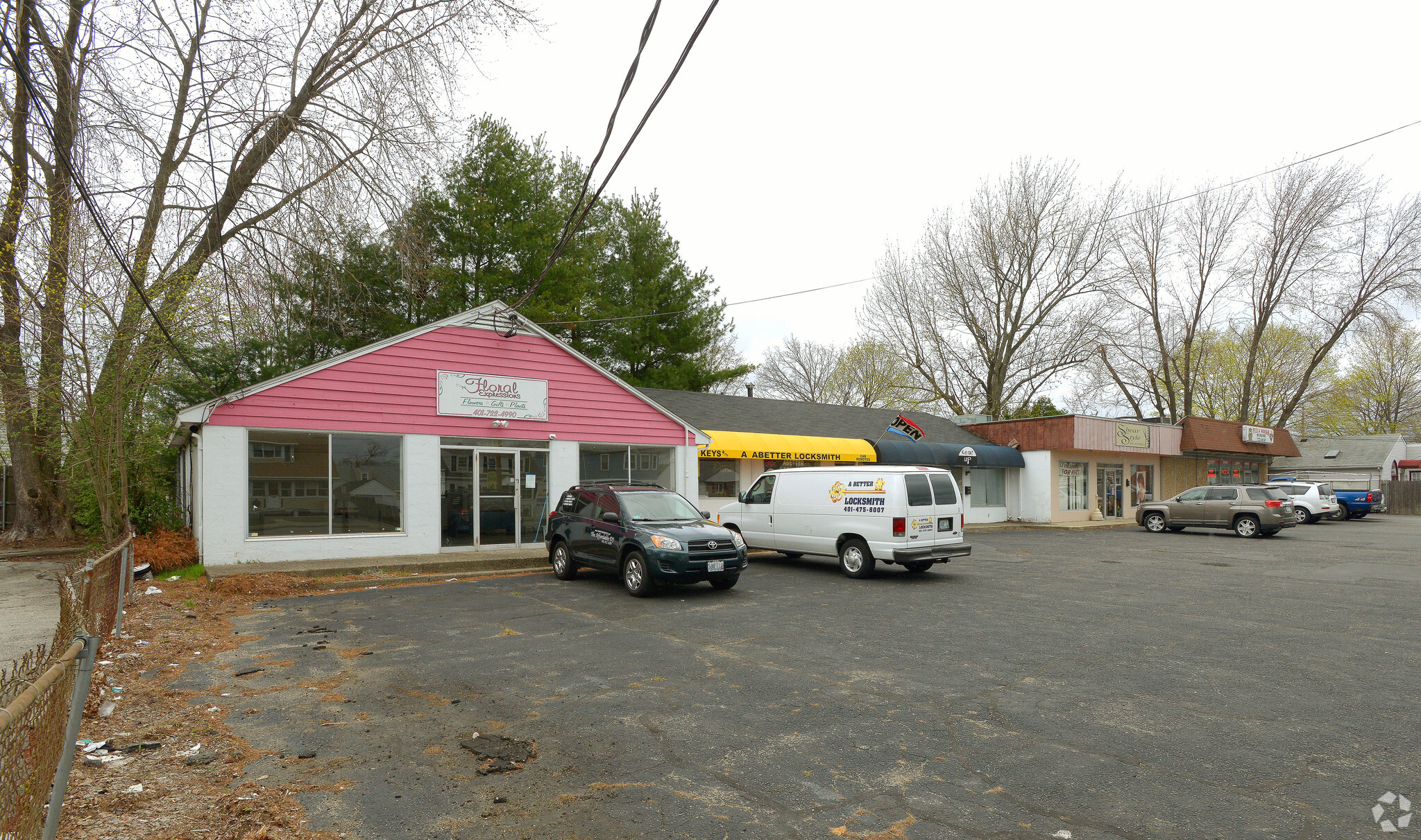 590 Newport Ave, Pawtucket, RI for sale Primary Photo- Image 1 of 1