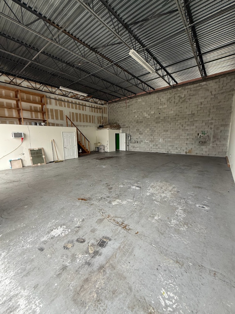 2155 NW Settle Ave, Port Saint Lucie, FL for lease Building Photo- Image 1 of 4
