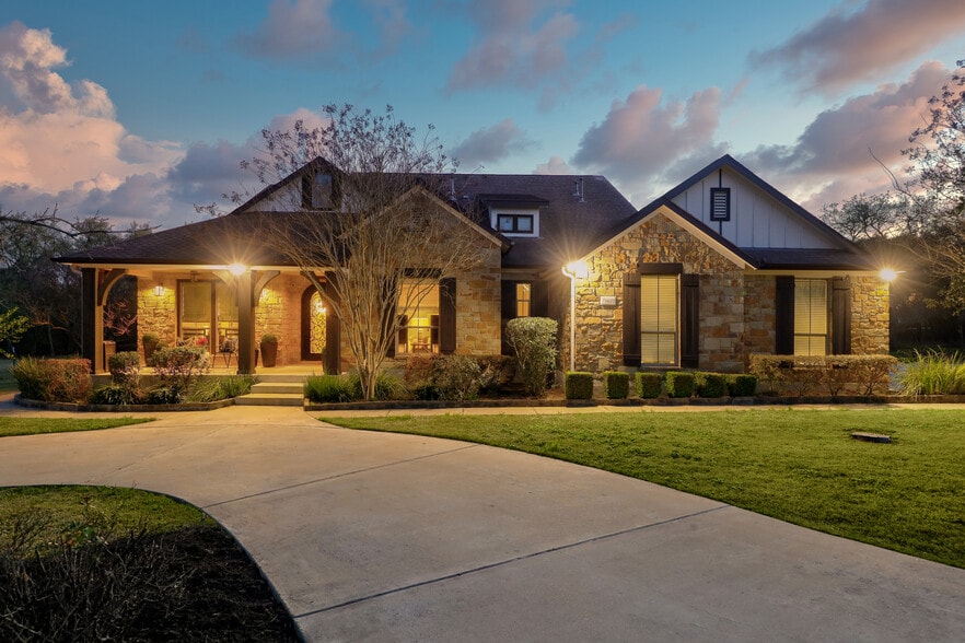 8601 Zyle Rd, Austin, TX for sale - Primary Photo - Image 1 of 1