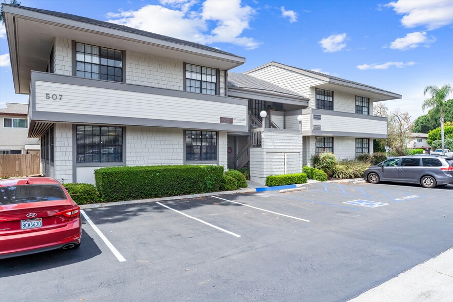 507 E 1st St, Tustin, CA for lease - Building Photo - Image 1 of 1