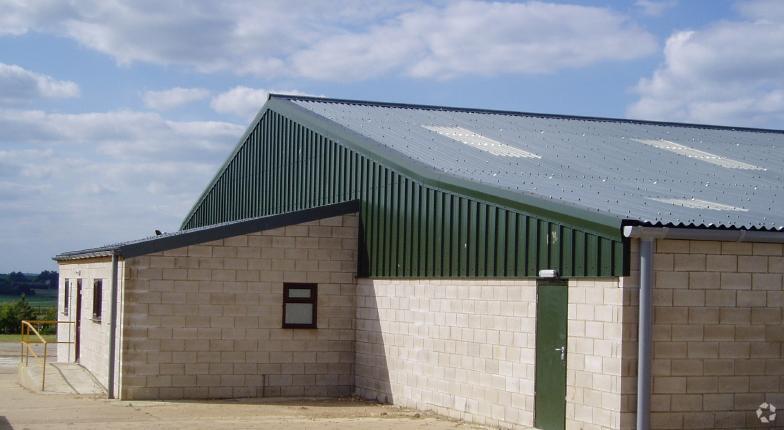 Silverstone, Silverstone for sale Primary Photo- Image 1 of 1