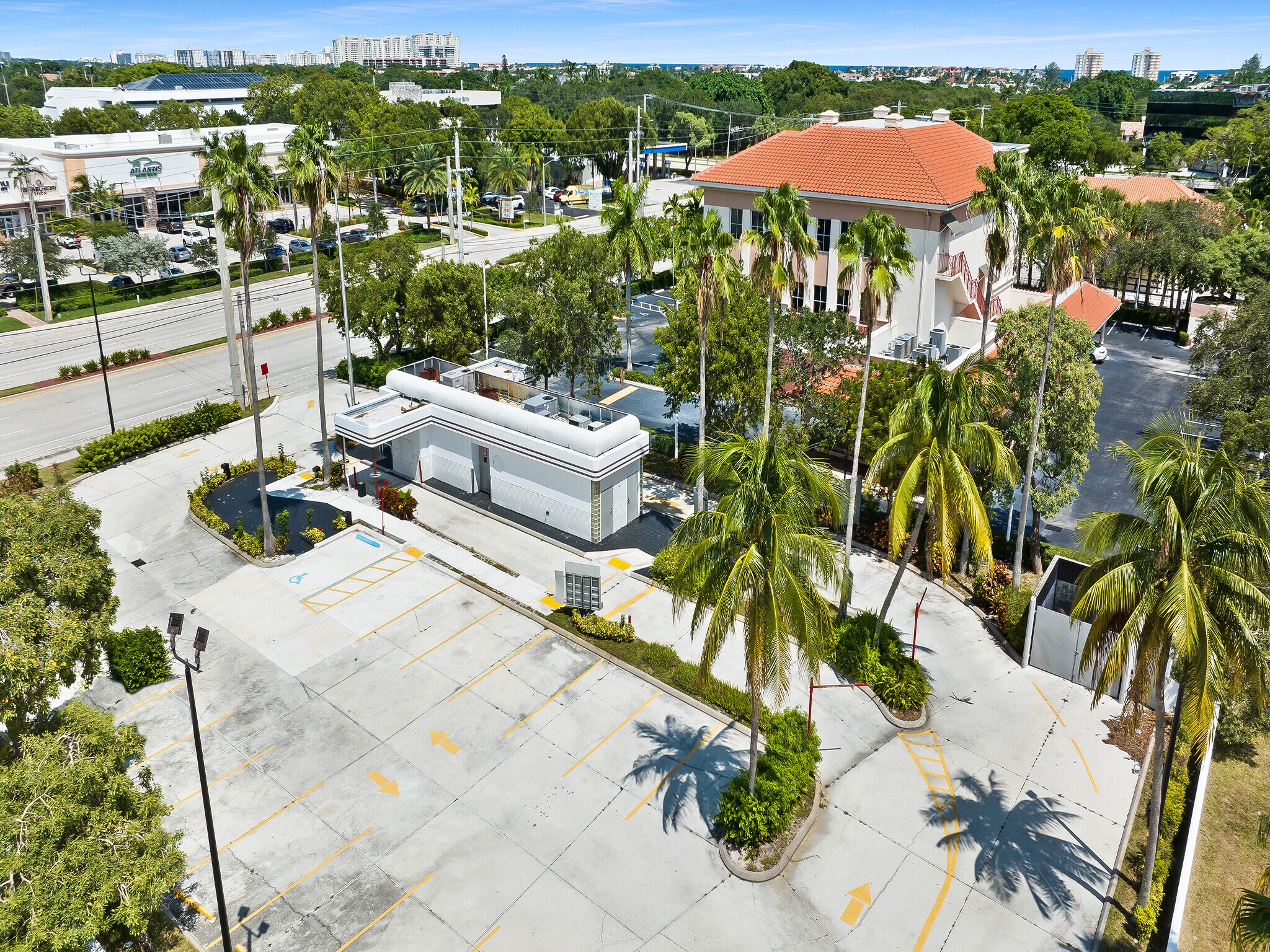 500 E Yamato Rd, Boca Raton, FL 33431 Vacant Checkers with DriveThru