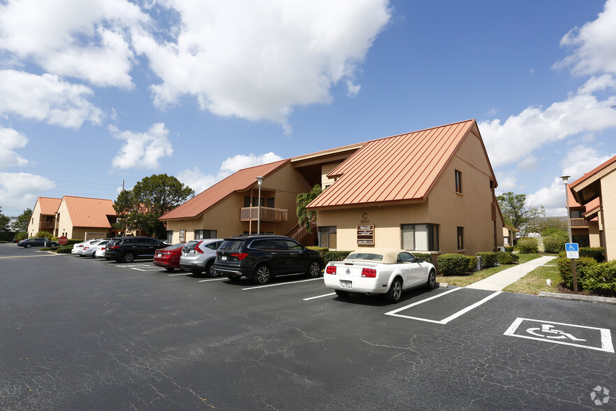 2831 Ringling Blvd, Sarasota, FL for lease - Building Photo - Image 2 of 10