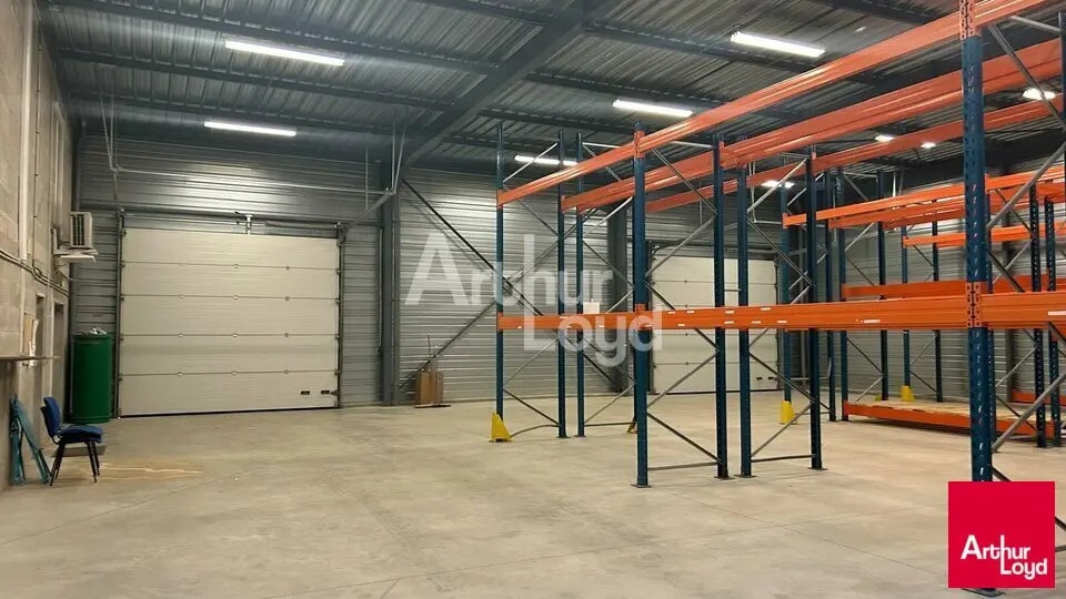 Flex in Neung-sur-Beuvron for sale Interior Photo- Image 1 of 4