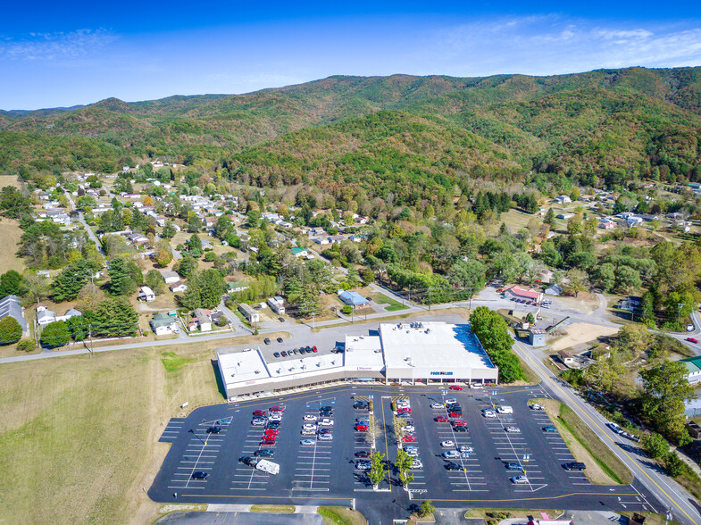 200 Pocahontas Trl, White Sulphur Springs, WV 24986 - Retail for Lease ...