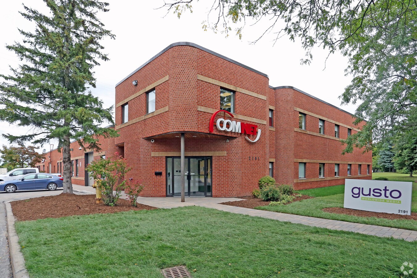 2191 Thurston Dr, Ottawa, ON, K1G 6C9 - Showroom Property For Lease on LoopNet.com