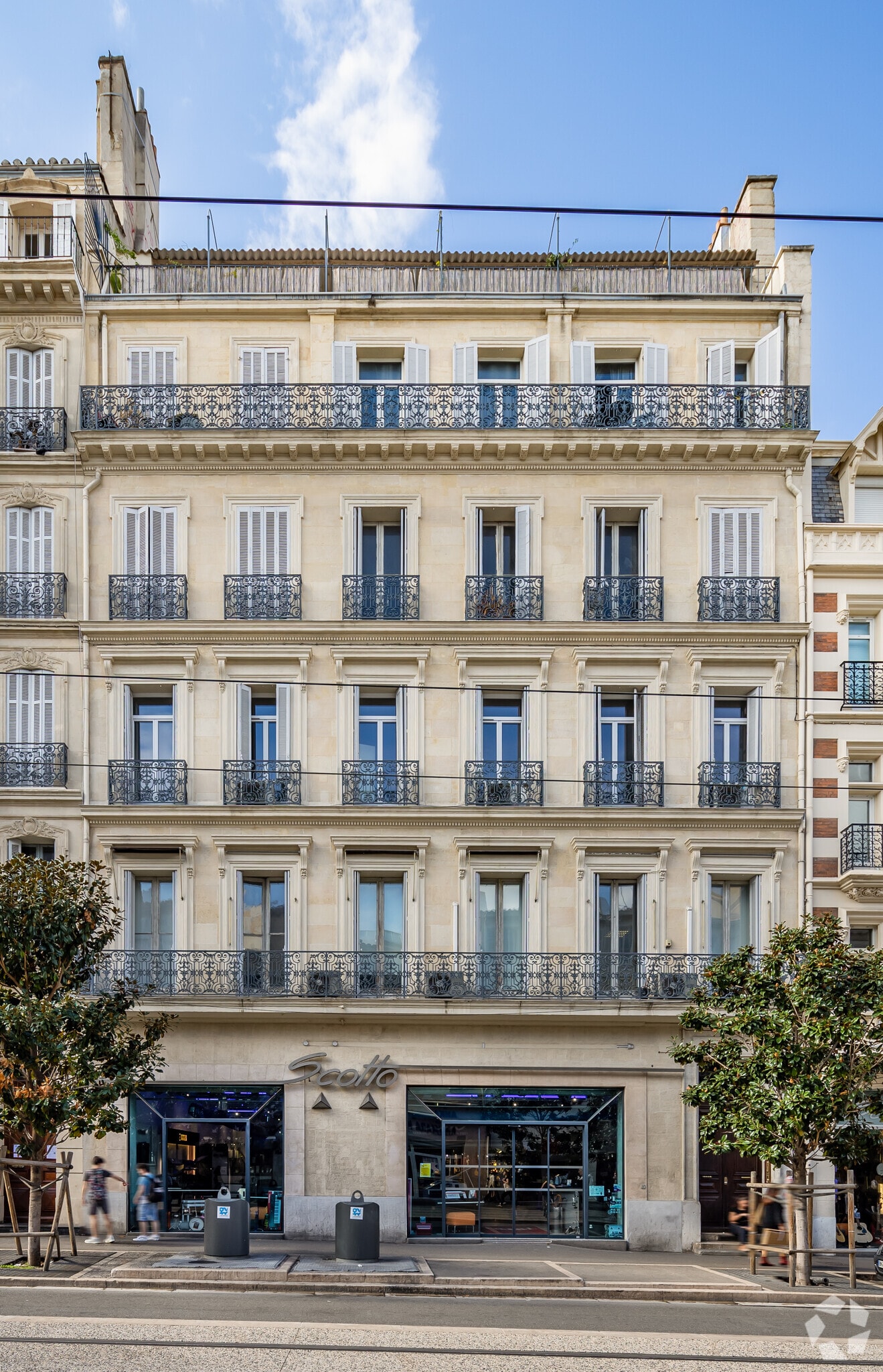 180 Rue De Rome, Marseille for sale Primary Photo- Image 1 of 9